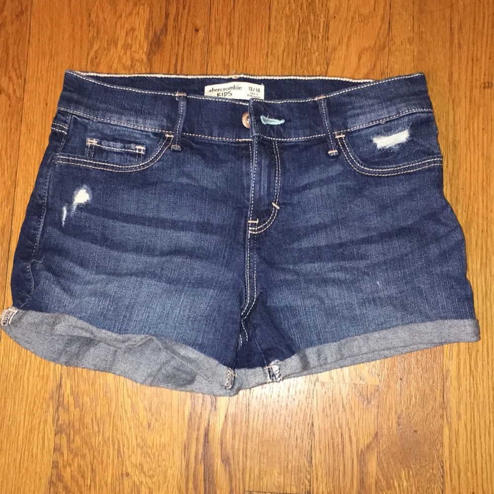 Abercrombie Jeans shorts great condition.